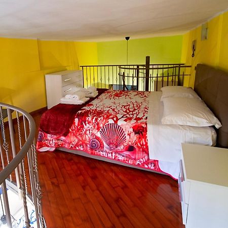 Casa "Positano" Da Ely - Salerno Centro Con Self Check-In Apartment Exterior foto