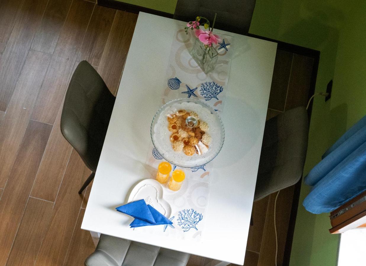 Casa "Positano" Da Ely - Salerno Centro Con Self Check-In Apartment Exterior foto