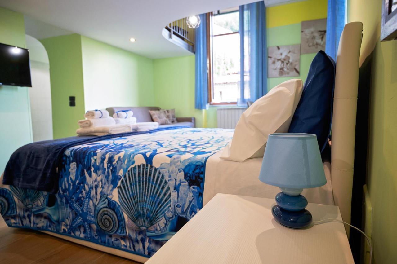 Casa "Positano" Da Ely - Salerno Centro Con Self Check-In Apartment Exterior foto